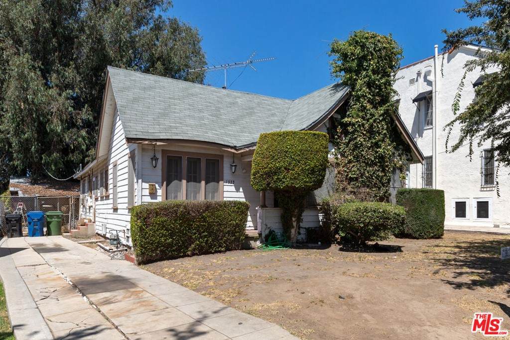 1333 Ridgeley Drive - Photo 1