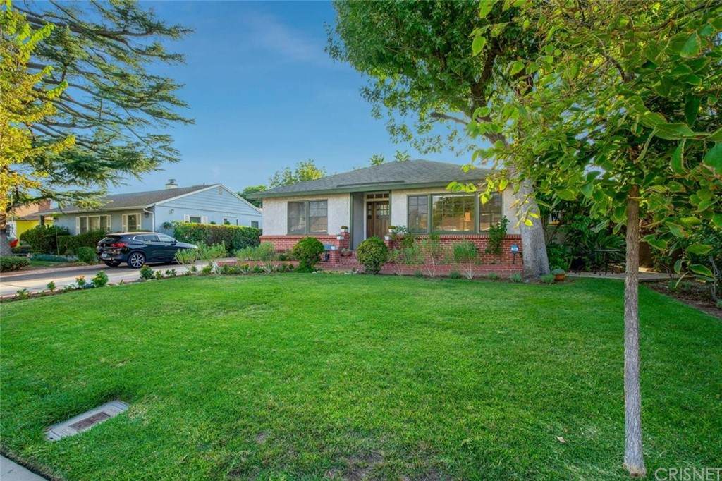 6557 Blucher Avenue - Photo 1