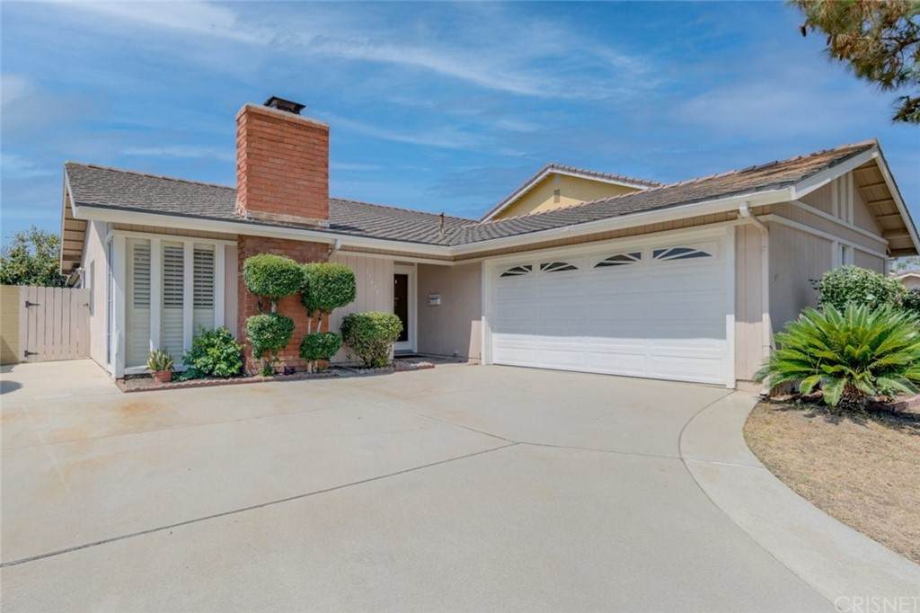 17609 Graystone Avenue - Photo 1