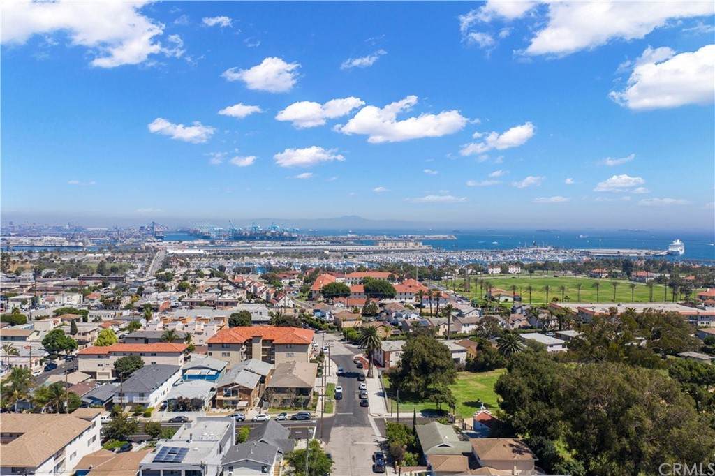 658 24th Street - Photo 1