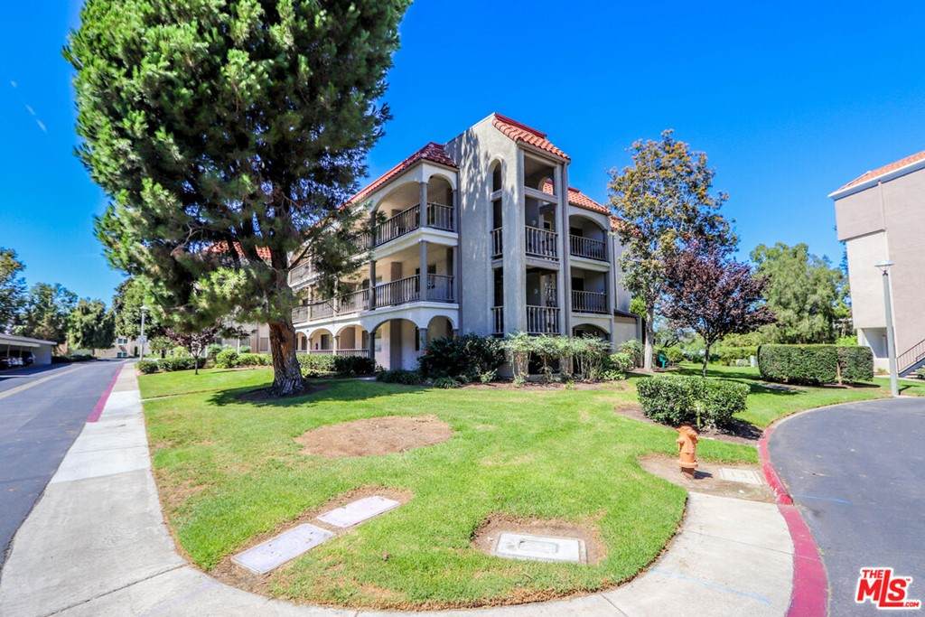 3498 Bahia Blanca - Photo 1