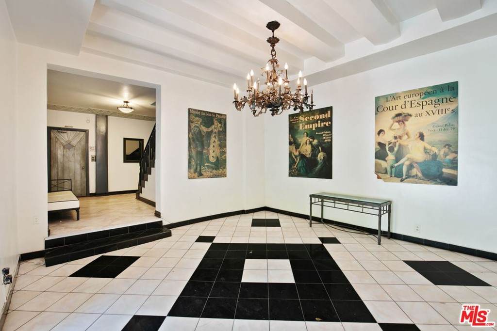 1314 Hayworth Avenue - Photo 1