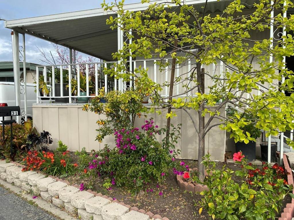 60 Wilson Way - Photo 1