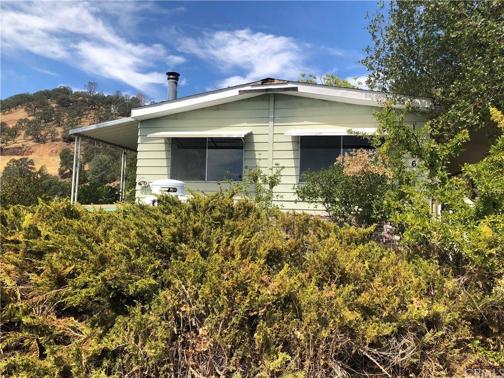 11886 Lakeview Drive - Photo 1