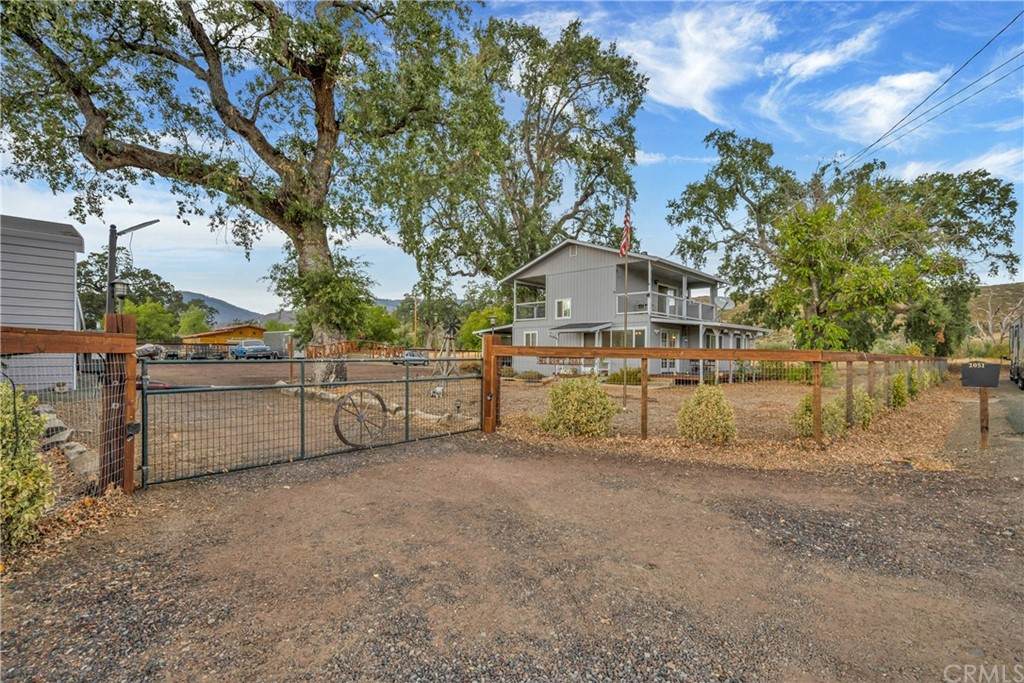 20511 Santa Barbara Avenue - Photo 1