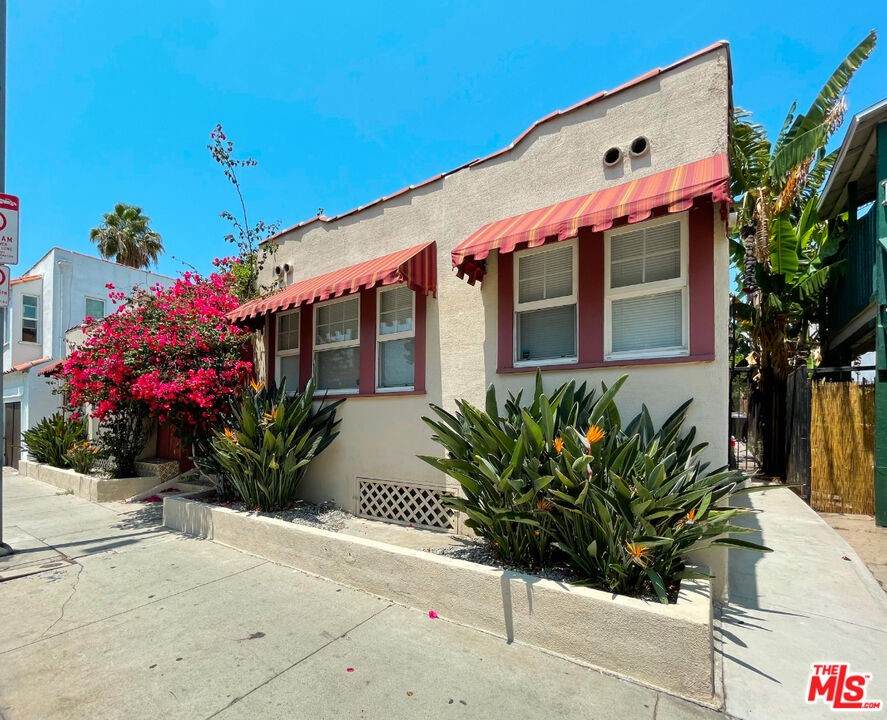 7011 Fountain Avenue - Photo 1