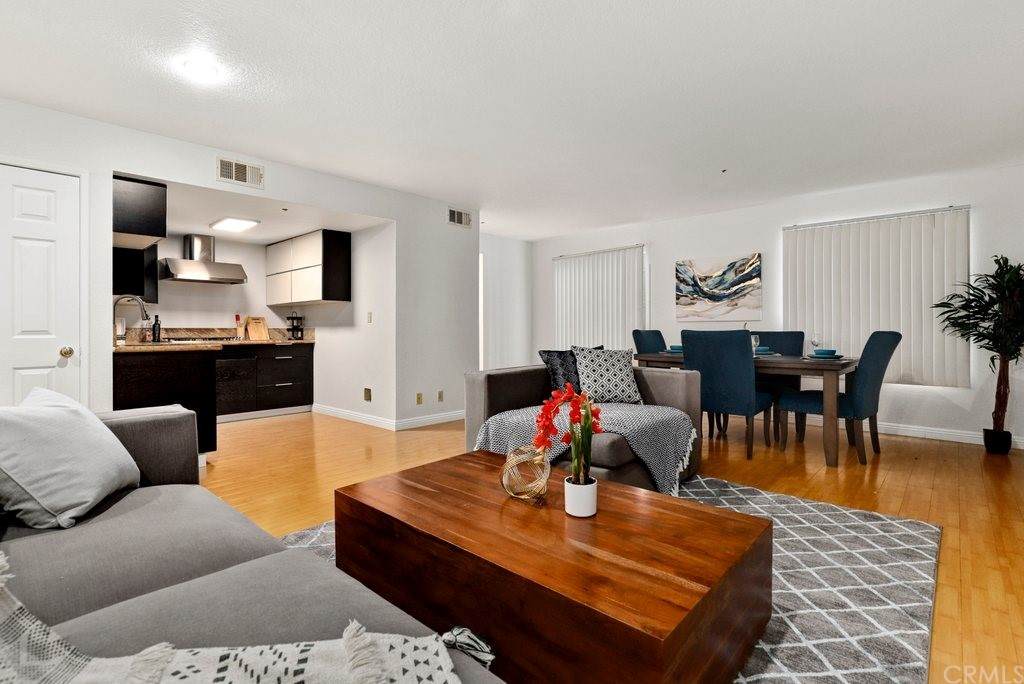 847 Raymond Avenue - Photo 1