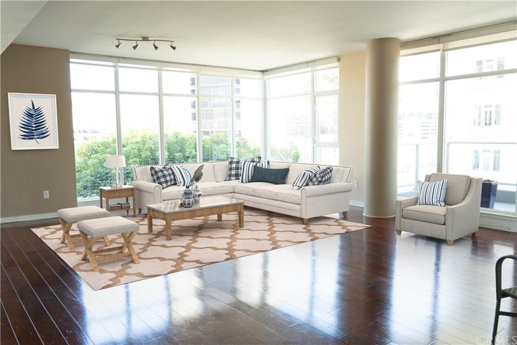 400 Ocean Boulevard - Photo 1