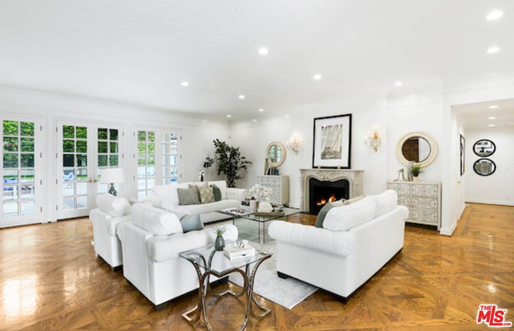 400 Evelyn Place - Photo 1