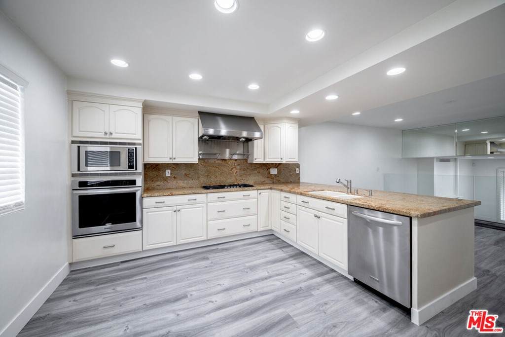 13224 Admiral Avenue - Photo 1