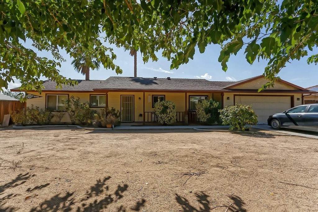 15655 Halinor Street - Photo 1
