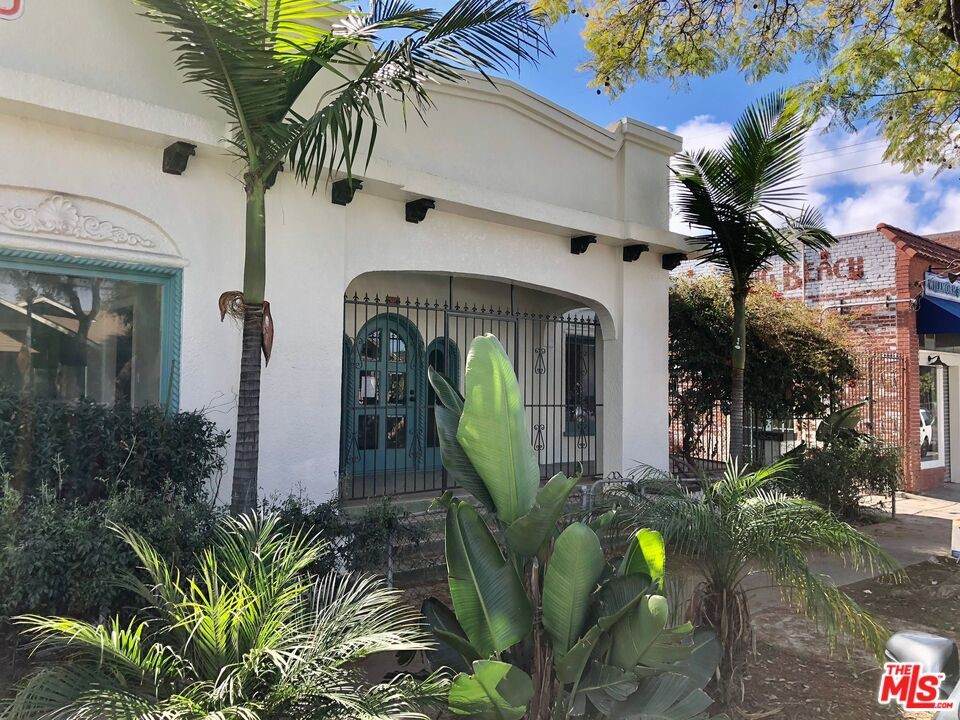 528 10Th Street - Photo 1