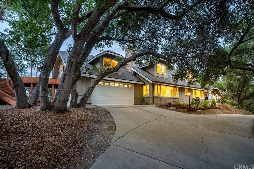 1025 Rimrock Lane - Photo 1