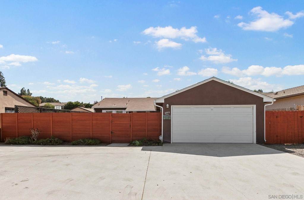 6883 Mission Gorge Rd - Photo 1