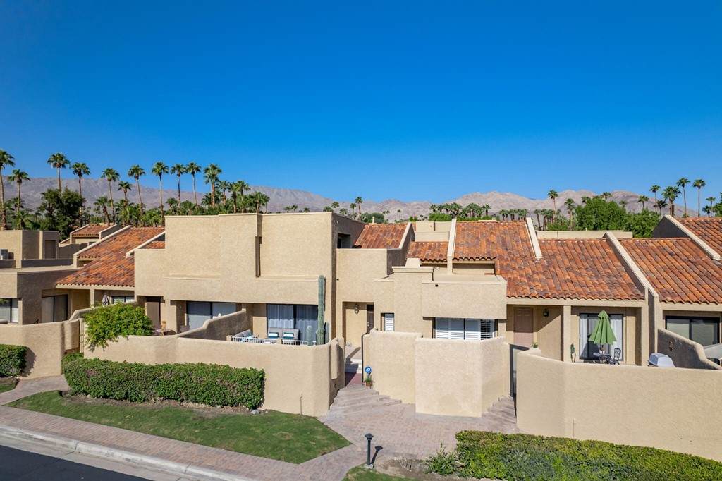 49039 Mariposa Drive - Photo 1
