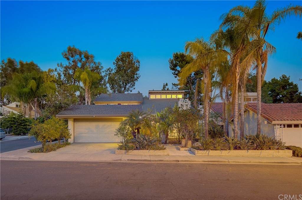40 Cedar Tree Lane - Photo 1