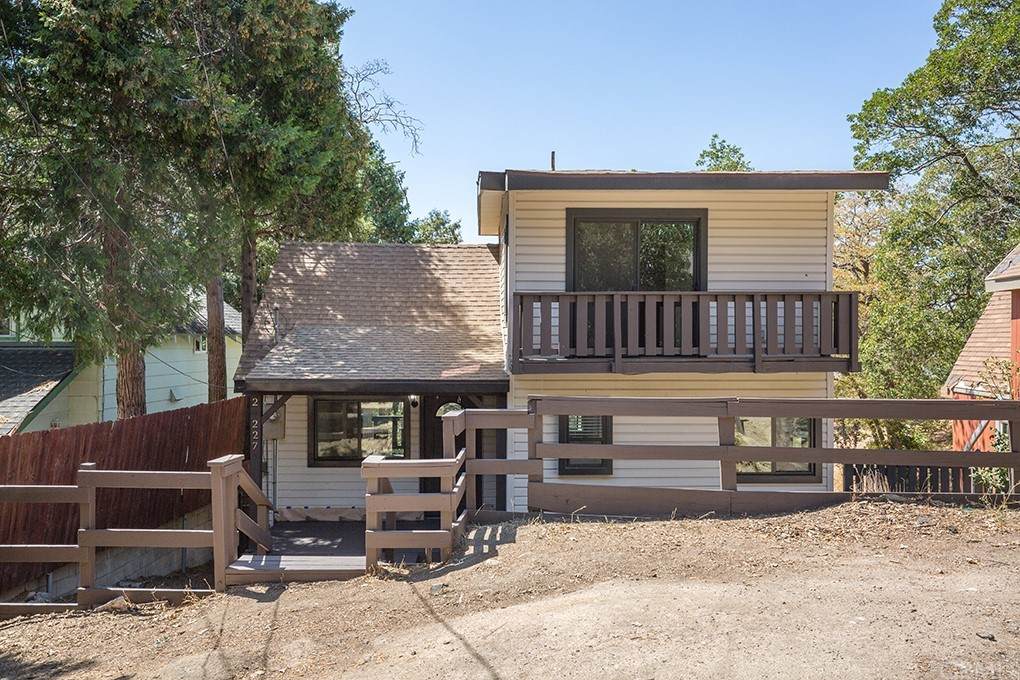 29227 Lake Brook Avenue - Photo 1