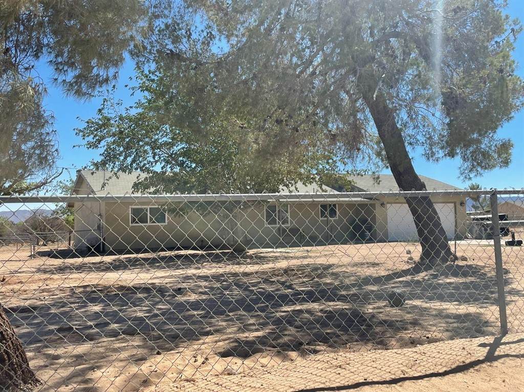 8235 Oakwood Avenue - Photo 1