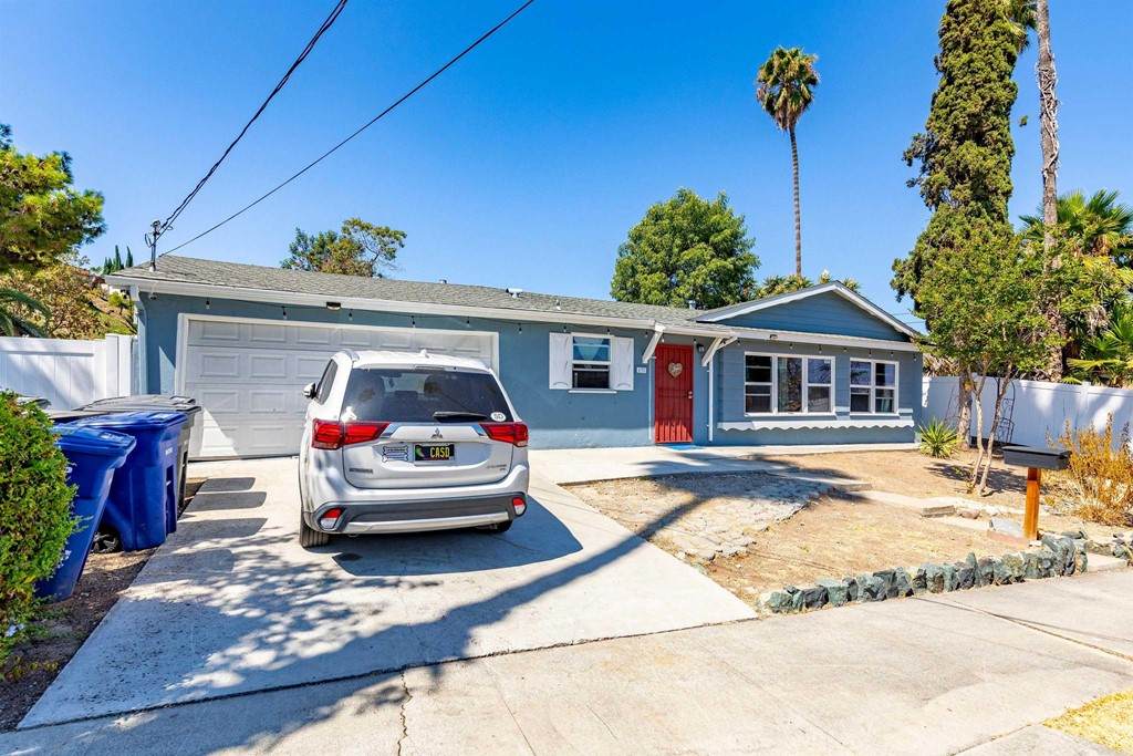 432 Hotz St - Photo 1