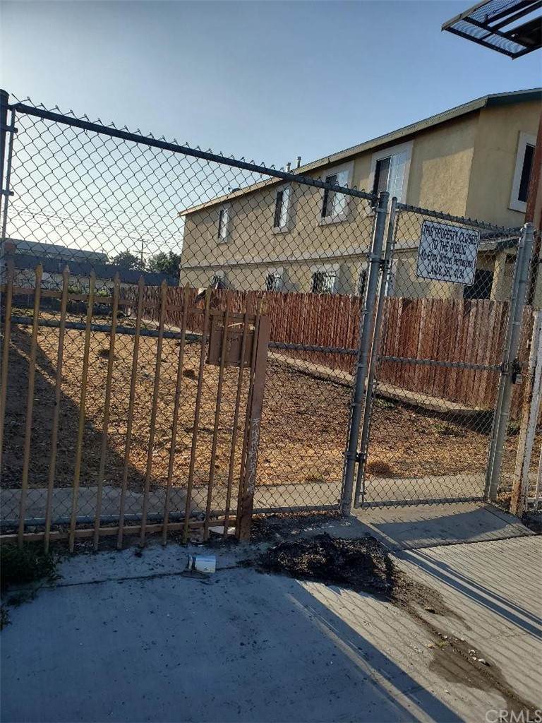 10919 Main Street - Photo 1