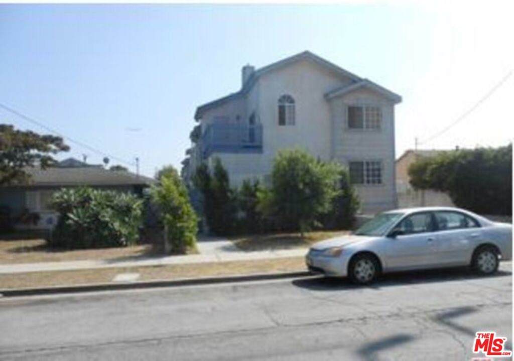 326 Hazel Street - Photo 1