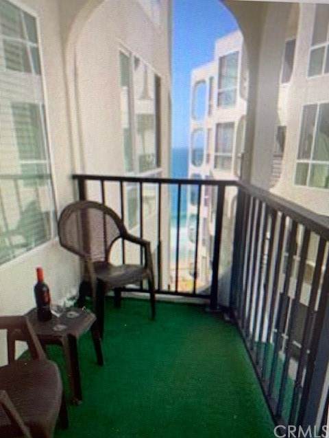 565 Esplanade - Photo 1