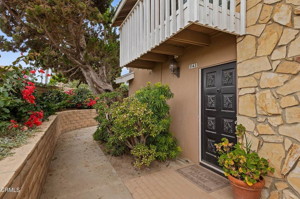 3143 Harbor Boulevard - Photo 1