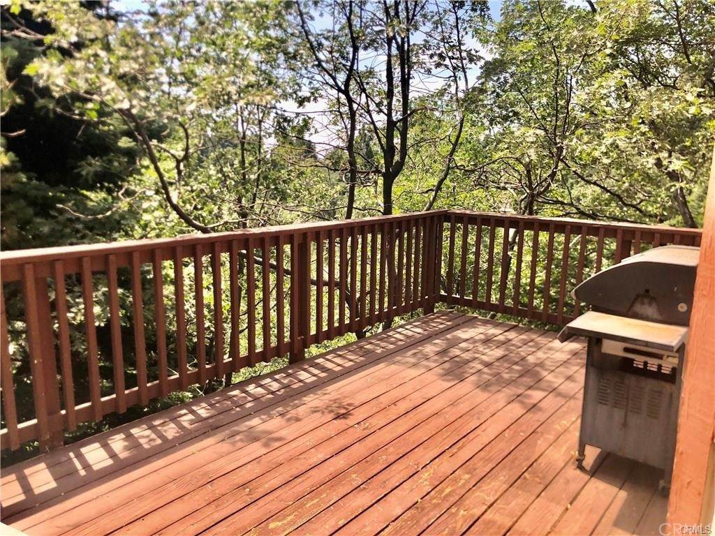 805 Victoria Court - Photo 1