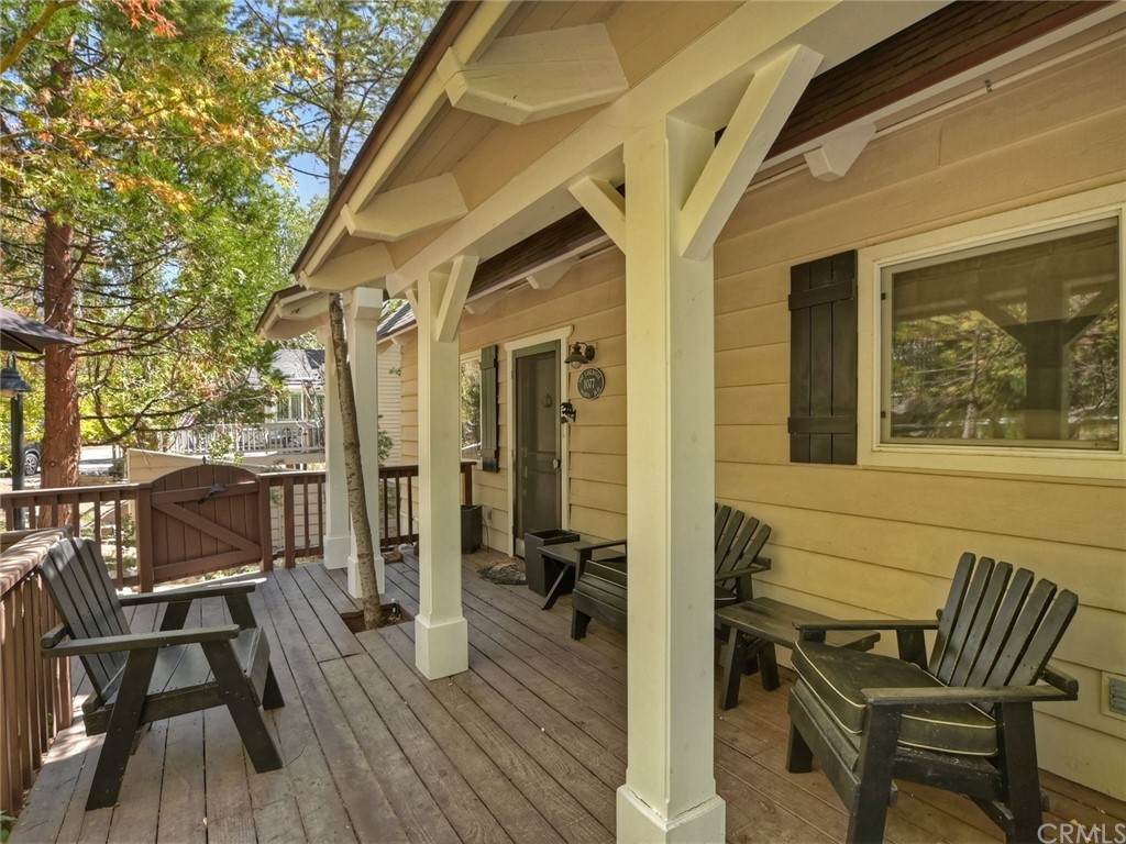 1077 Sandalwood Drive - Photo 1