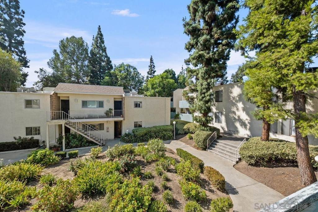 5700 Etiwanda Ave - Photo 1