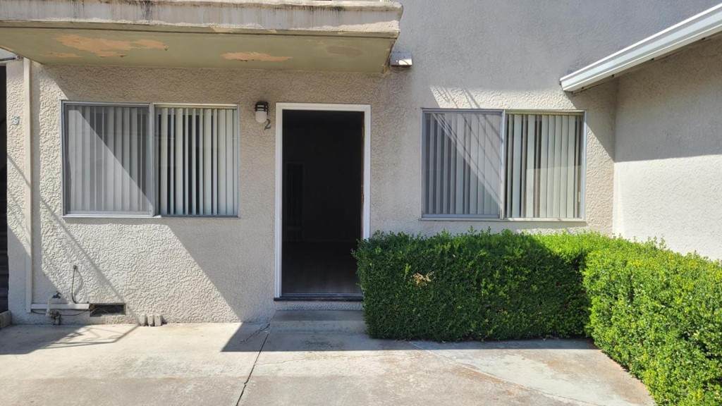 1526 Stokes Street - Photo 1