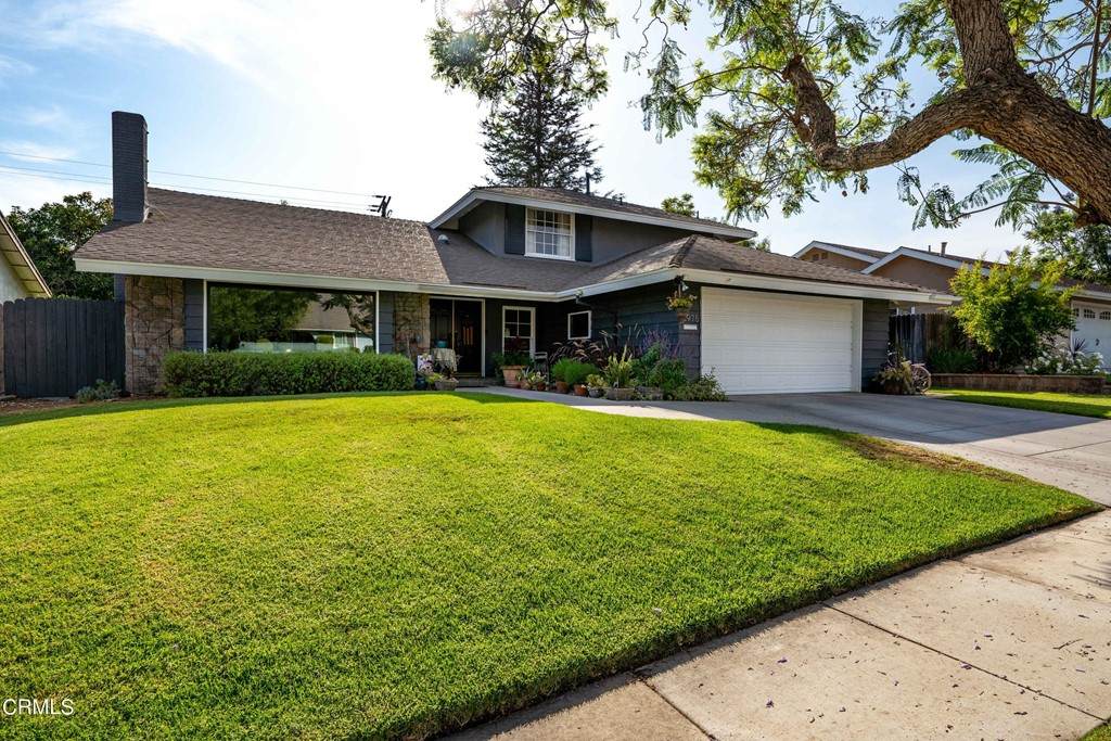 1975 Lathan Avenue - Photo 1