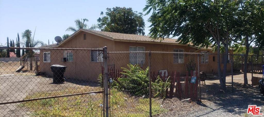 8967 Redwood Avenue - Photo 1
