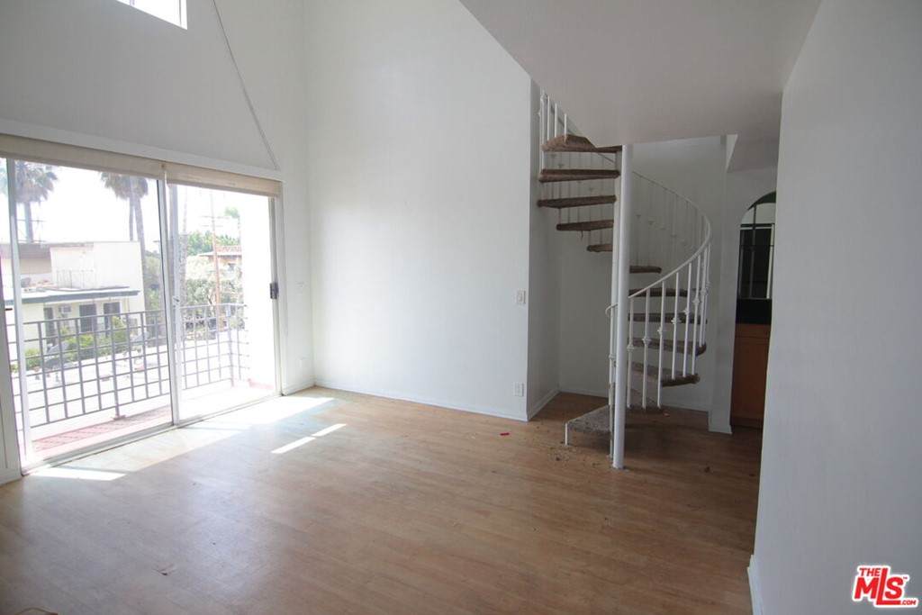 884 Palm Avenue - Photo 1
