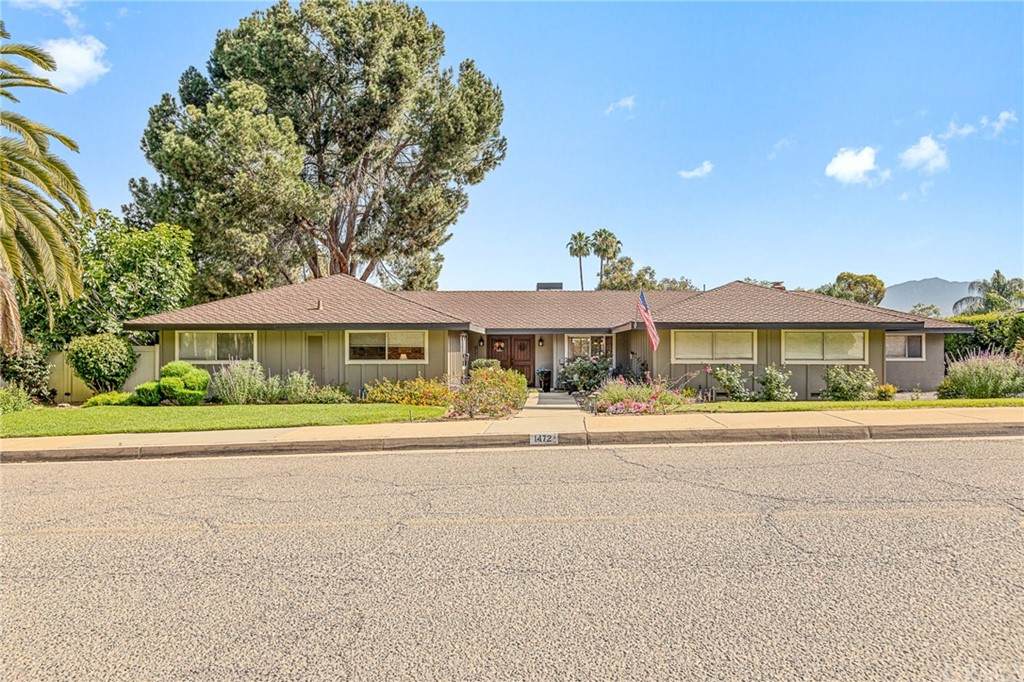1472 Smiley Heights Drive - Photo 1