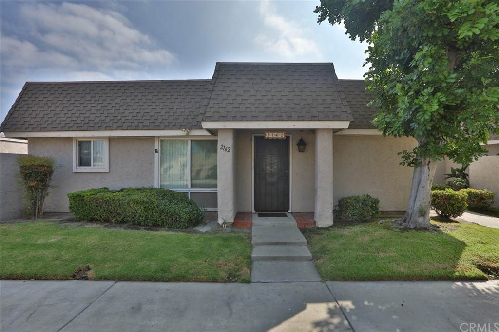 2162 Wellington Circle - Photo 1