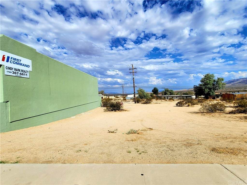5787 Adobe Road - Photo 1