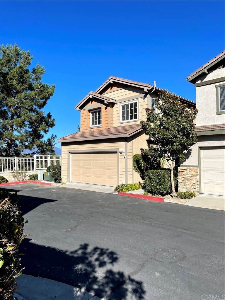 2 Torres Pointe - Photo 1