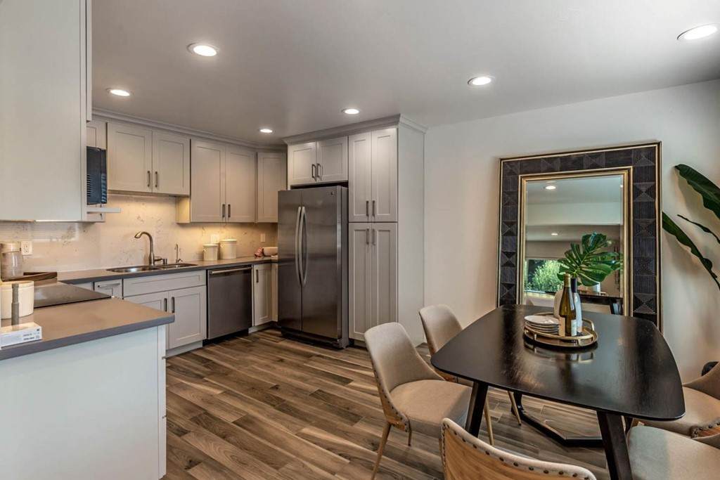 914 Boranda Avenue - Photo 1