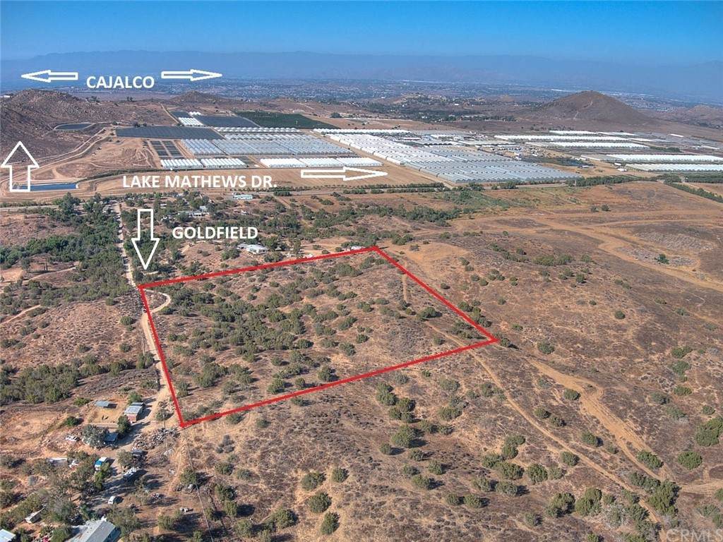 9 Acres Goldfield 1 - Photo 1