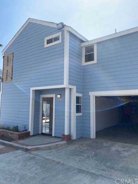 2212 Placentia Avenue - Photo 1