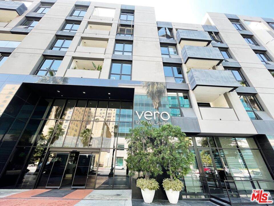 1234 Wilshire Boulevard - Photo 1
