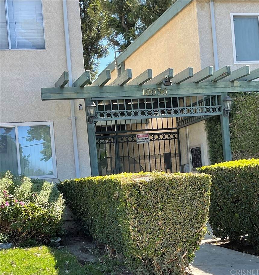 10636 Woodley Avenue - Photo 1