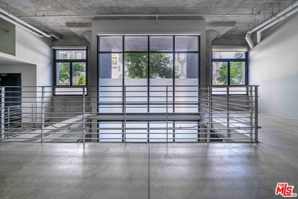 1100 Grand Avenue - Photo 1
