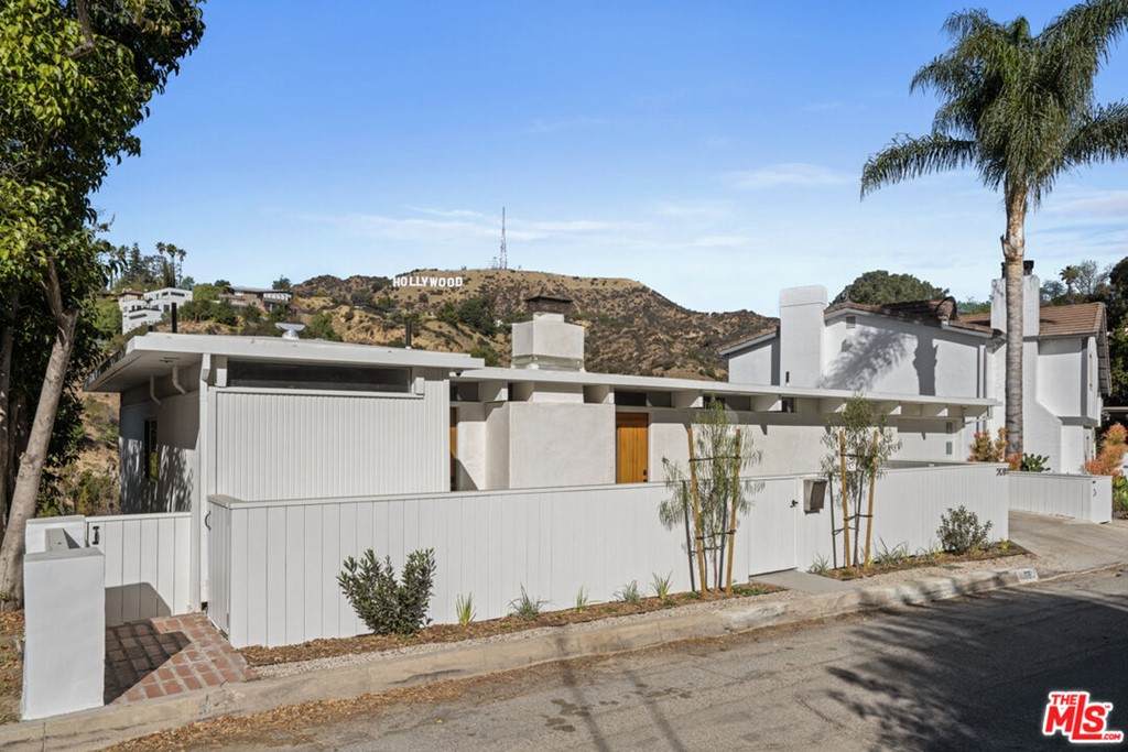 3081 Hollyridge Drive - Photo 1