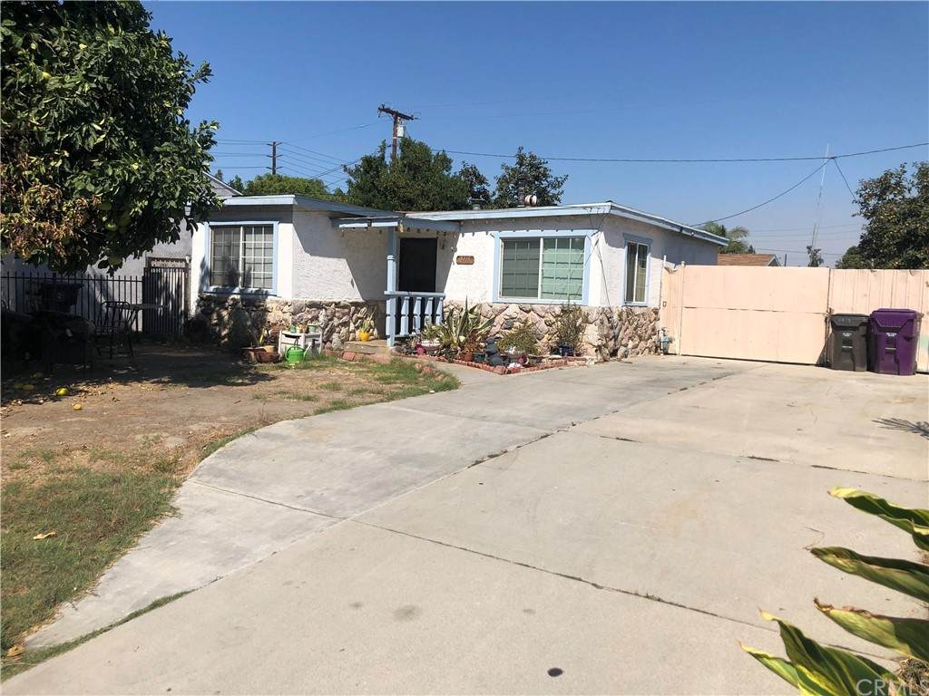 2415 Lincoln Street - Photo 1