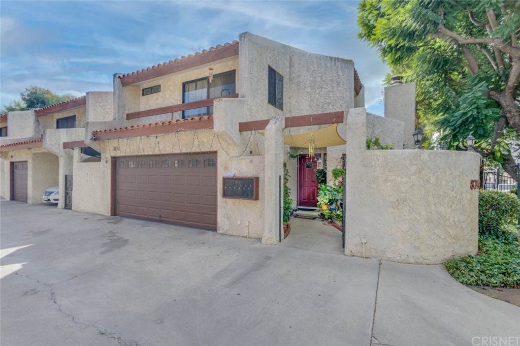 8740 Willis Avenue - Photo 1