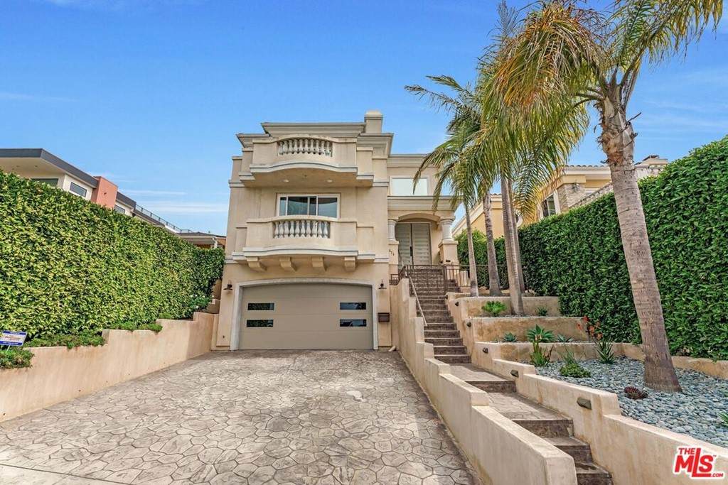 524 Francisca Avenue - Photo 1