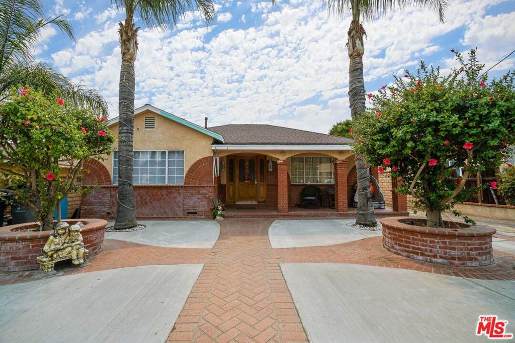 12737 Cometa Avenue - Photo 1