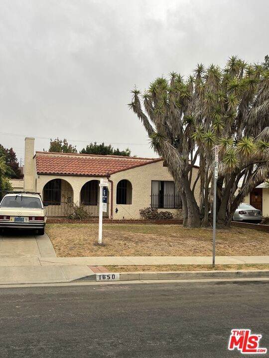 1650 Wellesley Avenue - Photo 1